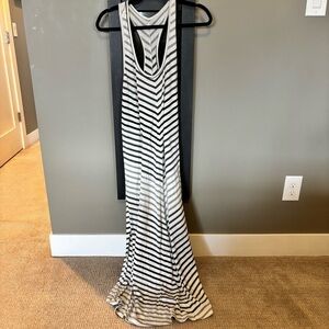🧘‍♀️ Beyond Yoga Maxi Racerback Chevron Dress - size L‍‍‍‍‍